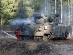 US Army przysyła najnowsze wozy do Estonii. Pokazały, co potrafią w terenie
