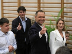 Niemieccy europosłowie rozczarowani wyborem Nawrockiego. 