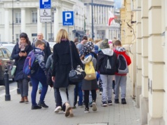 Kiedy skończą się szkolne wyjazdy? Pieniędzy dla nauczycieli wciąż brakuje