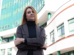 Pasożyty mogą leczyć stwardnienie rozsiane? Polska naukowczyni z przełomowymi badaniami