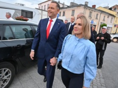 Czy pierwsza dama musi rezygnować z pracy? Marta Nawrocka jest aktywna zawodowo