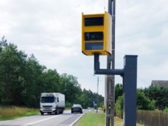 Kiedy złapie cię fotoradar? Tyle musisz jechać, by zrobił fotkę