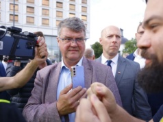 Co z oszczędnościami Wąsika? Jest oświadczenie majątkowe