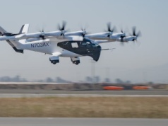 Archer przeprowadził próbny lot eVTOL-a z pilotem na pokładzie [YouTube]. Tym razem działał jako eCTOL