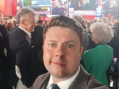 Najdłuższa noc w historii. Reportaż ze sztabu Karola Nawrockiego