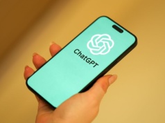 Wyciekły plany twórców ChatGPT. Chcą pokonać Apple i Google od środka