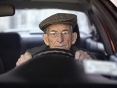 Unia chce zmian dla seniorów. Oto nowy pomysł dotyczący kierowców