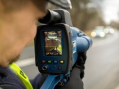 Kierowcy są karani za jazdę zgodnie z przepisami. Rzecznik Praw Obywatelskich domaga się zmian