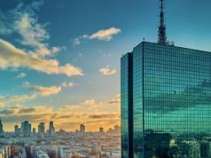 Zburzą ikoniczny wieżowiec i postawią nowy. Patrzę i nie wierzę