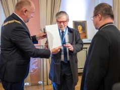Zgoda wiary i rozumu. Jospeh Weiler otrzymał w Toruniu nagrodę „Fides et Ratio”