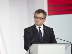 Kuchciński dementuje pogłoski o propozycji pracy w KPRP