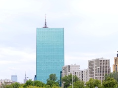 Słynny biurowiec Intraco zniknie z panoramy Warszawy. Zastąpi go nowy obiekt