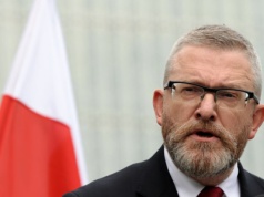 Wieloletni poseł PiS przeszedł do partii Grzegorza Brauna. 