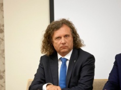 Dwoje byłych agentów CBA z zarzutami ws. Pegasusa. W tle inwigilowanie Karnowskiego