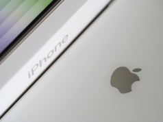 YouTube przestał działać na tych urządzeniach Apple. Google wyciągnęło wtyczkę