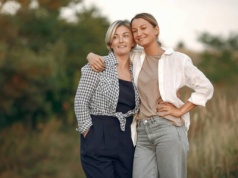 Najgorsza metoda na nastolatka. Trend na bycie cool rodzicem w tej sytuacji się nie sprawdzi