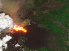 Wybuch wulkanu Etna uchwycony na spektakularnym zdjęciu