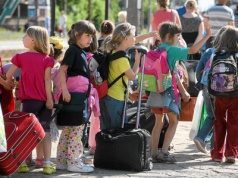 Można zgarnąć dofinansowanie wakacji dla dziecka w 2025 roku. 1200 złotych należy się tym osobom