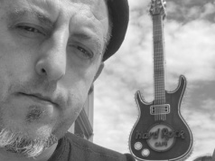 Nie żyje ceniony muzyk. Miał zaledwie 45 lat. Szczecinek pogrążony w żałobie