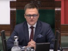 Hołownia odchodzi z rządu. „Zostanę wolnym elektronem”
