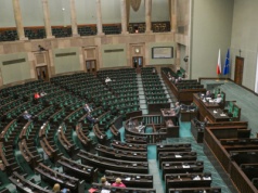 Lepiej, ale do optymizmu daleko. Samorząd terytorialny po roku rządów koalicji 15 października
