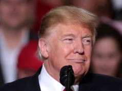 ​Trump wyjawił, kiedy nałoży sankcje na Rosję
