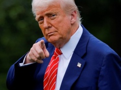Była doradczyni Trumpa odsłania kulisy. "Jest zakochany w Putinie niemal jak nastolatek"