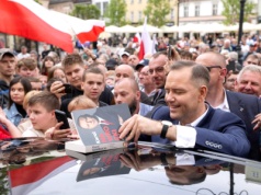 Nawrocki zaczyna zatrudniać. Koalicja też. 5 tematów, o których warto dziś wiedzieć