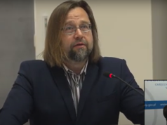 Ciągła krytyka pracownika to też mobbing. Eksperci o tym, jak mu przeciwdziałać