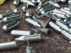 Niemcy już zakazali, w Polce kupisz w 5 minut. Tak odurzają się teraz młodzi