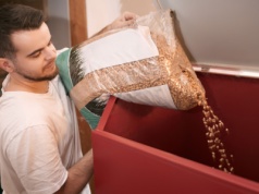 Miał być zielonym paliwem, a truje gorzej niż węgiel. Rząd wywraca normy