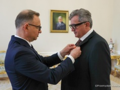 Znany bankowiec z odznaczeniem od Dudy. "Za wybitne zasługi"