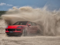 Porsche Cayenne w terenie – nawet piasek mu niestraszny