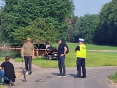 Tragedia na Mazowszu. Quad wbił się w płot, nie żyje młody mężczyzna