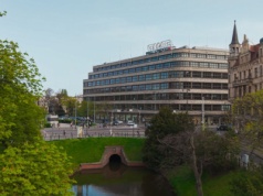 Rewitalizacja budynków: Renoma kończy 95 lat, wrocławska ikona modernizmu, w nowej roli centrum życia miejskiego