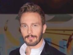 Sławek Uniatowski dostaje małą fortunę za koncert. Kwota wbija w fotel
