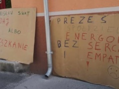 Za obronę eksmitowanej emerytki wrocławska policja łamie kości