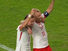 Piłka nożna: Piękne pożegnanie legendy kadry, a później bezbarwny mecz dwóch słabiutkich reprezentacji!