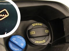 Świecąca się kontrolka AdBlue oznacza jedno. Bez tego auto nie ruszy