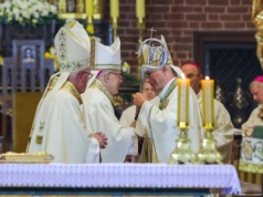 Ingres bp. Arkadiusza Okroja do toruńskiej katedry. „Chcę, by był to Kościół ciągłej formacji”