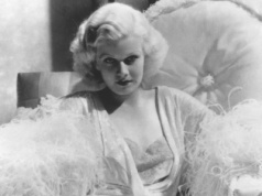 Plotkowano, że przyczyną śmierci były jej blond włosy. Miała tylko 26 lat