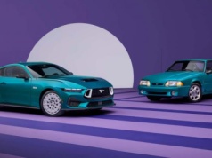 Ten Ford Mustang jest niczym lata osiemdziesiąte. Słychać tutaj dźwięk ortalionu