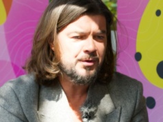 Tomek Szczepanik z żoną Moniką tworzą rodzinę patchworkową. 