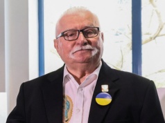 Nie do wiary! Lech Wałęsa u boku amerykańskiej gwiazdy. To zdjęcie to hit! Internauci pieją z zachwytu