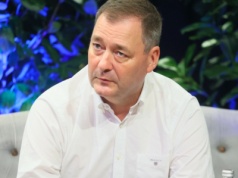 Dopiero co Jacek Rozenek wziął ślub, a tu takie słowa. 
