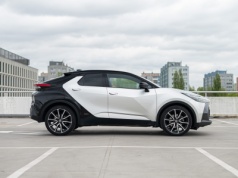 Nowe Toyoty z ogromnymi rabatami. Rynkowy hit do 20 tys. zł taniej