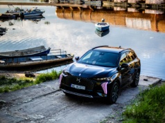 Luksusowy DS 7 1.5 blueHDi 130 KM kontra DS 7 300 KM AWD PlugIn Hybrid. Porównanie