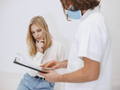 Afty w jamie ustnej a lęk i problemy jelitowe – nowy kierunek w diagnostyce i leczeniu