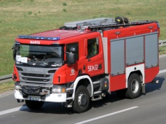 Pożar samochodu na drodze ekspresowej S19 pod Rzeszowem