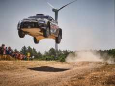 WRC. Kajetan Kajetanowicz dwa dni zaciętej walki na oesach Rajdu Sardynii
